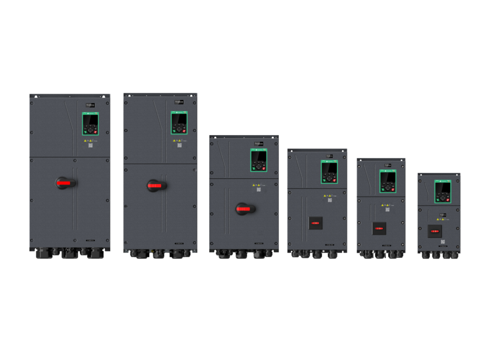 STV900H IP55 — одна из основных линеек преобразователей частоты семейства SystemeVar для крановых применений с возможностью подключения датчиков обратной связи, широкими коммуникационными возможностями, имеющая исполнение со степенью защиты IP55 и номинальную мощность от 4 до 110 кВт.